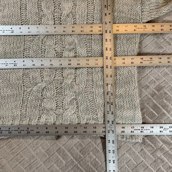 Love Tree Womens Small Sweater Gray Sparkle Cable Knit Crew Neck Acrylic - Picture 7 of 11